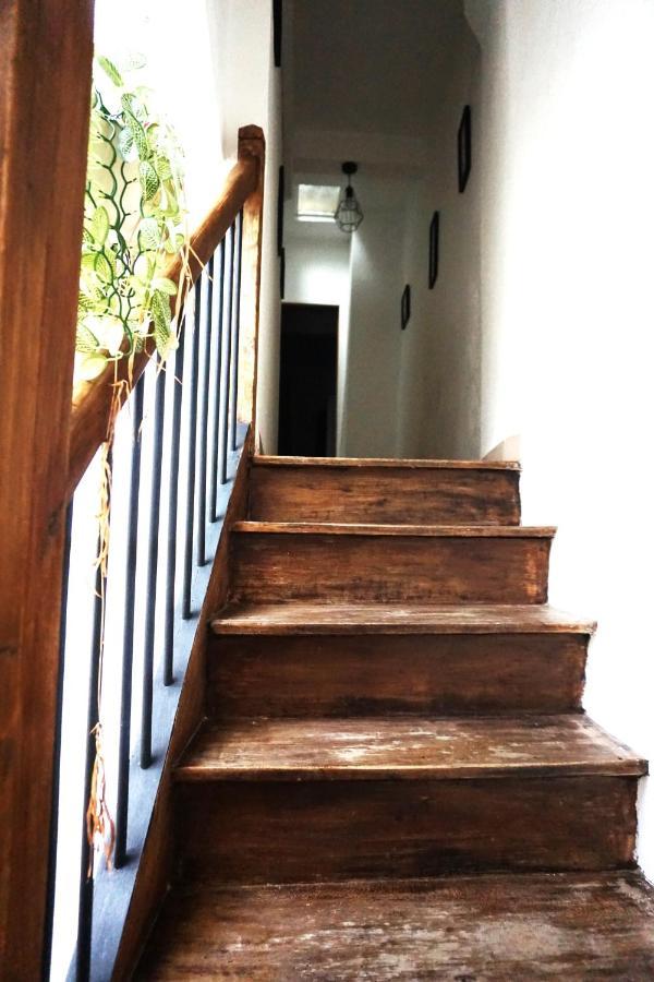 Le 100 Apartment Каркасон Екстериор снимка