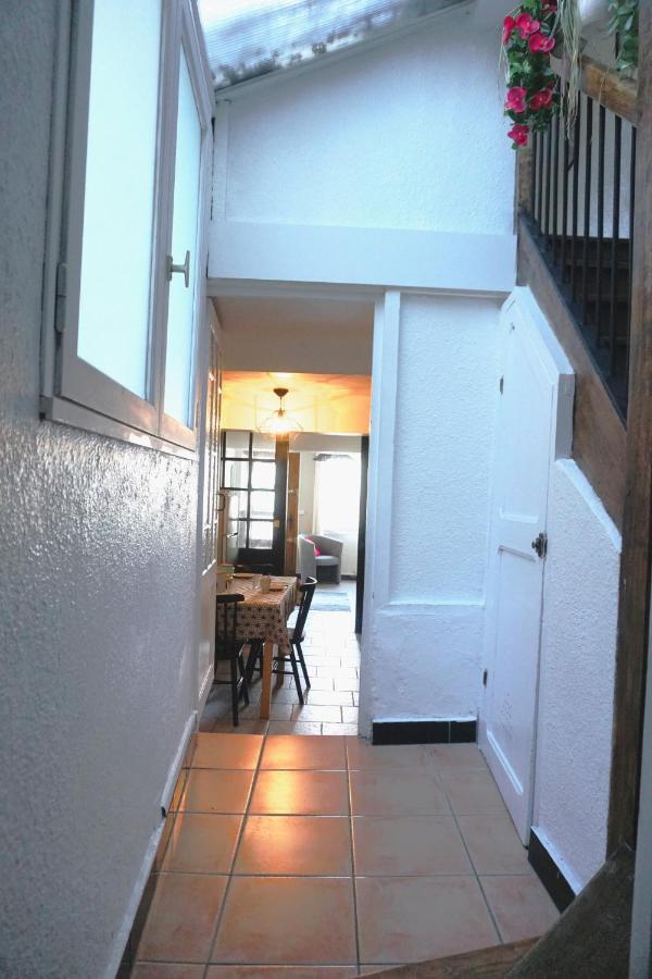 Le 100 Apartment Каркасон Екстериор снимка